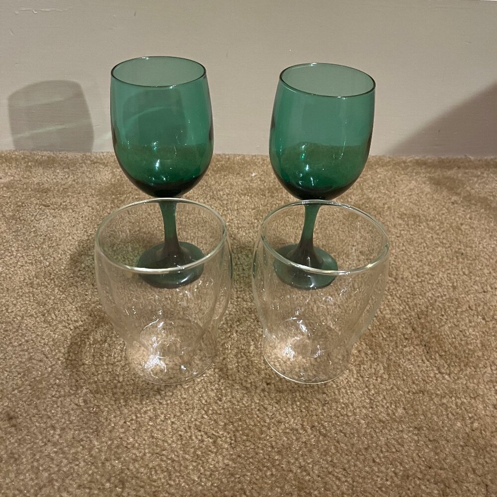 Lot of glasses: 2 clear double wall glasses &  2 vintage stemmed wine glasses